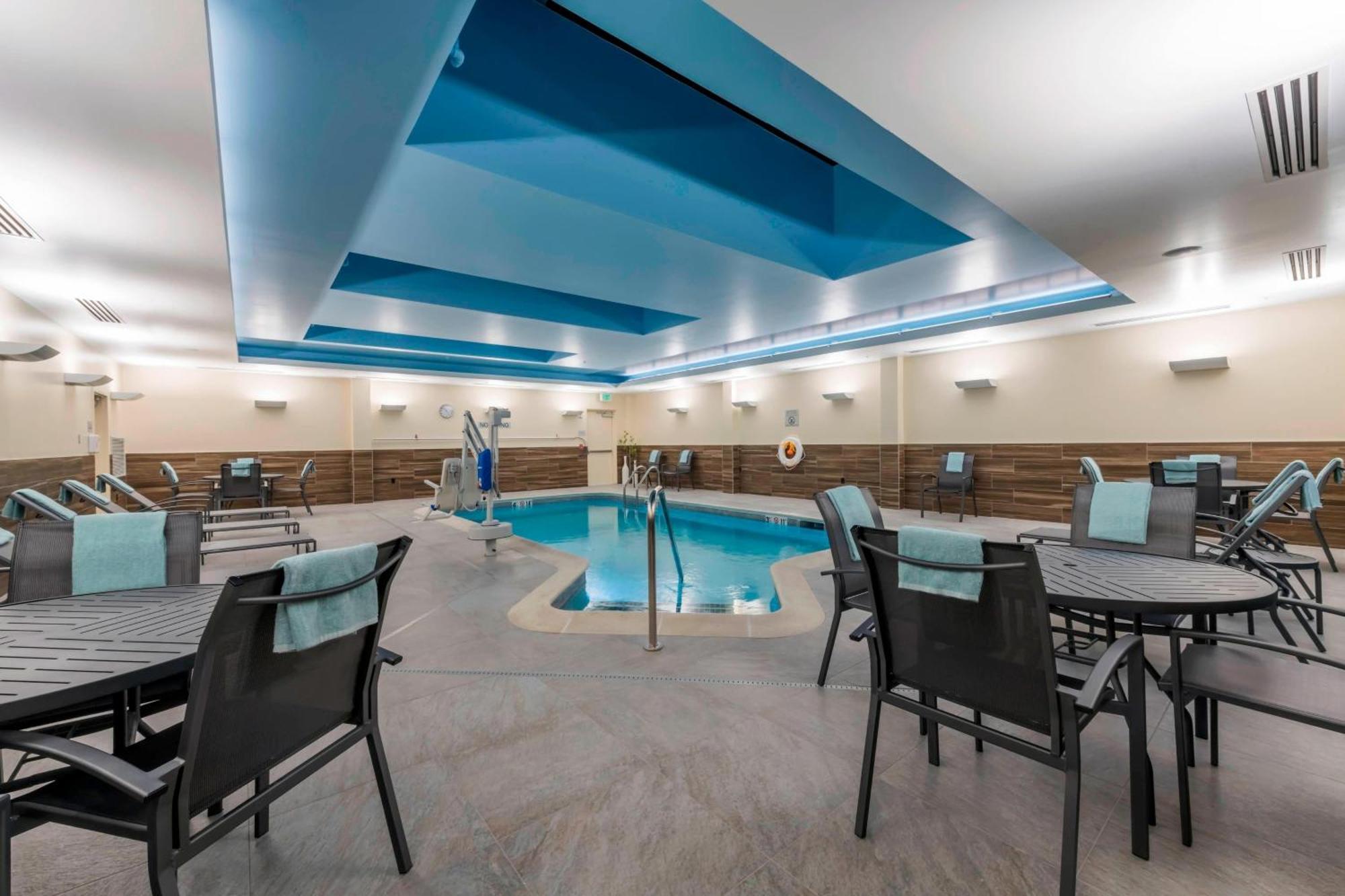 Fairfield Inn & Suites By Marriott Boston Marlborough/Apex Center Экстерьер фото