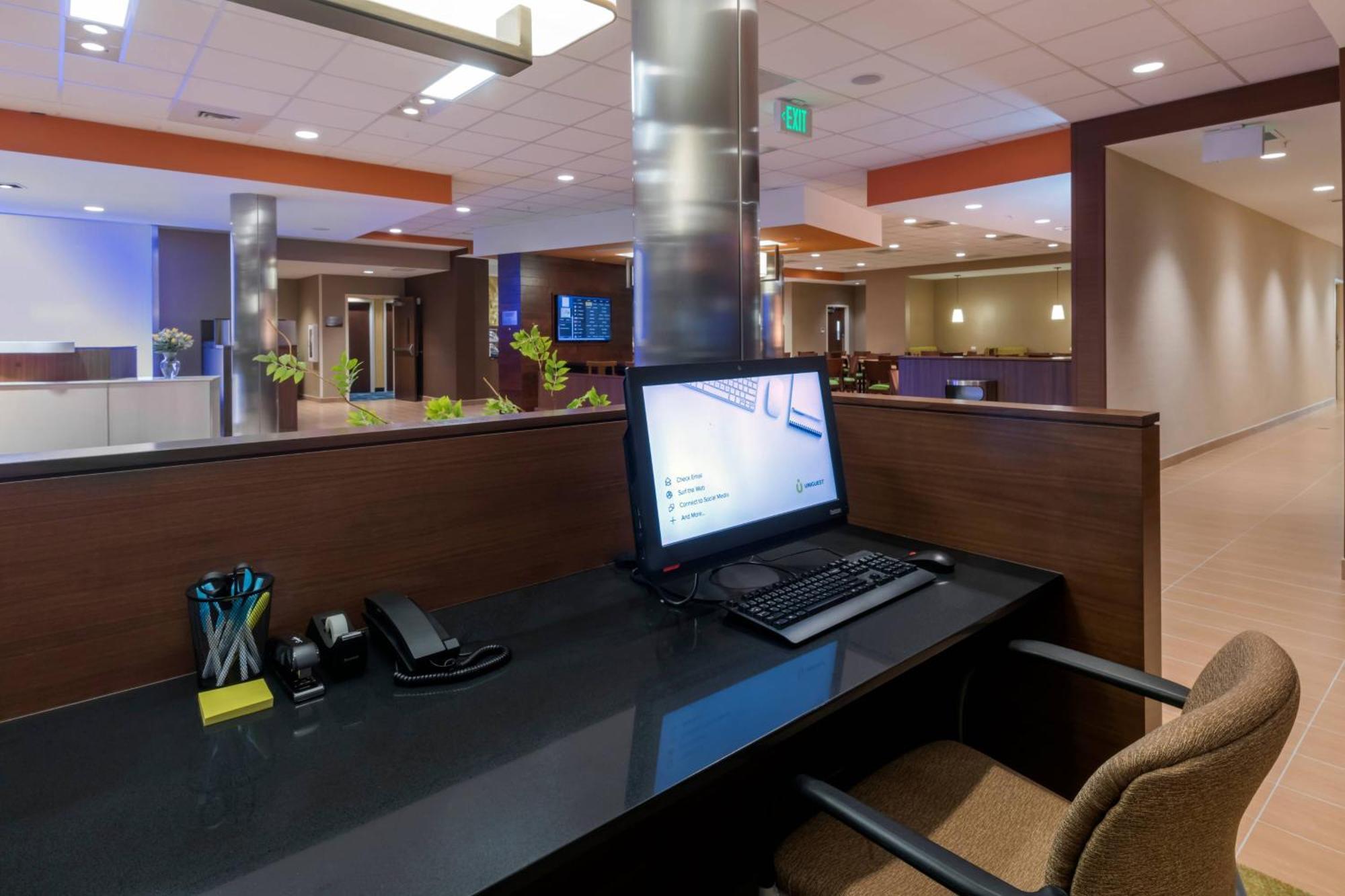 Fairfield Inn & Suites By Marriott Boston Marlborough/Apex Center Экстерьер фото